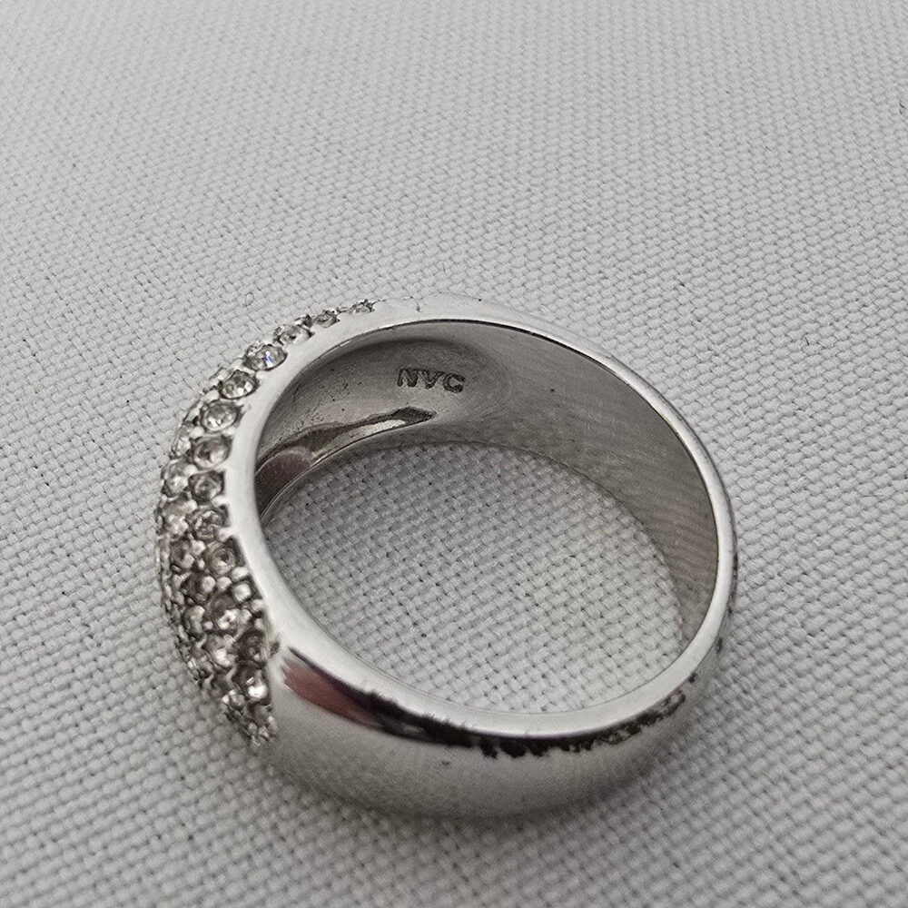 Silver Tone Rhinestone Ring Size 7 - Picture 5 of 6